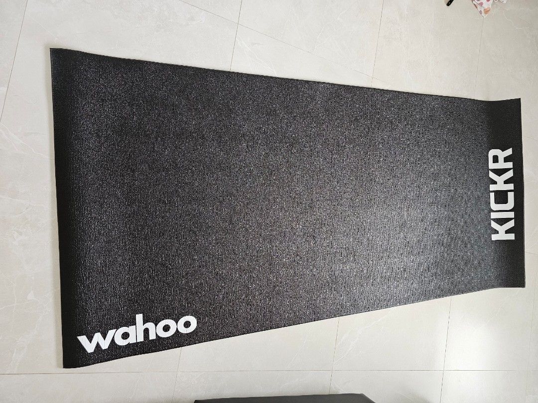 Wahoo Kickr trainer Mat, Sports Equipment, Bicycles & Parts, Parts &  Accessories on Carousell