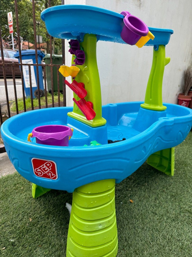 Step2 rain showers splash cheap pond water table playset
