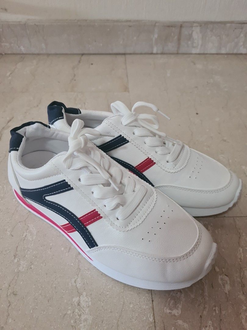 White sneakers with cheap red and blue stripes