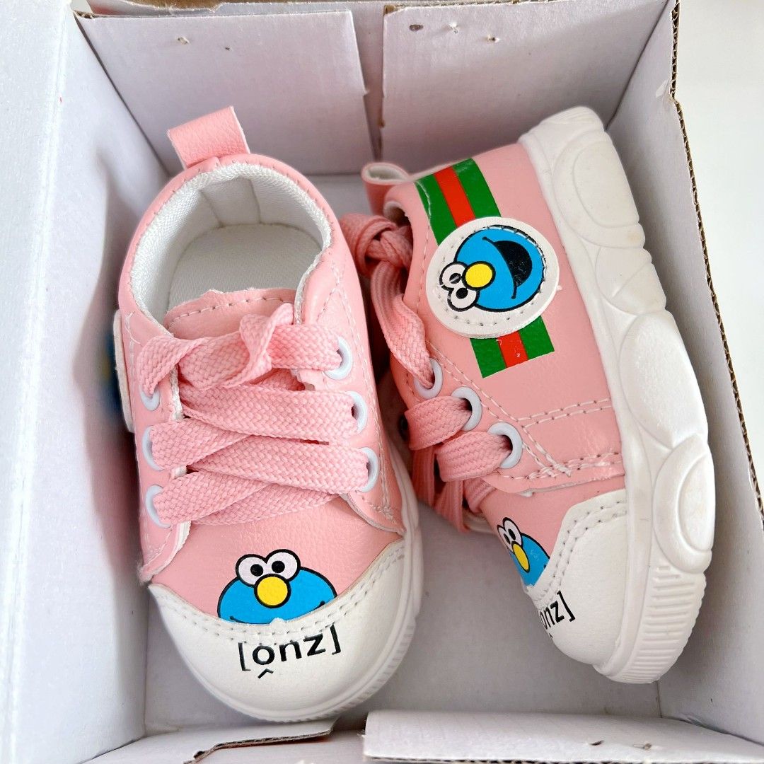 Wholesale hotsell canvas shoes