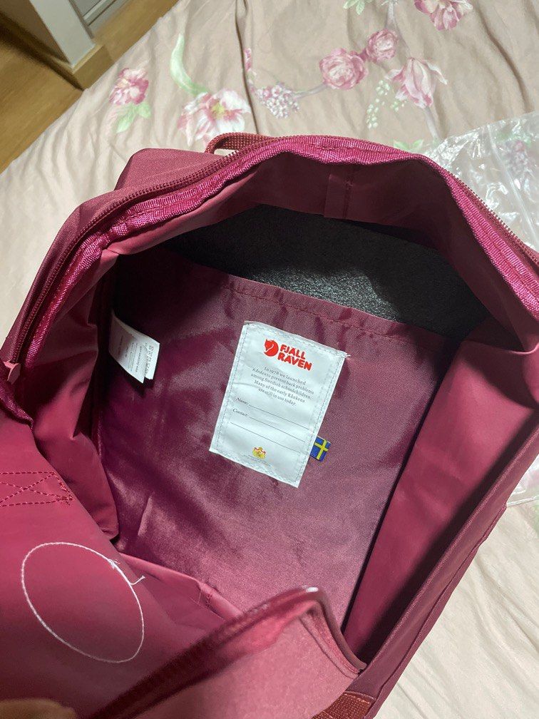 Fjallraven kanken red wine shop