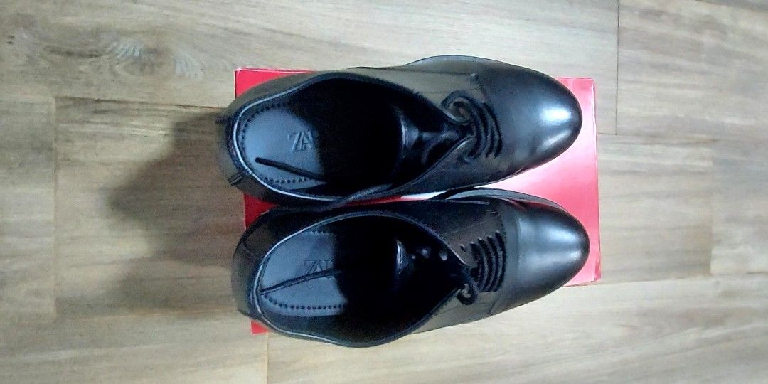 Zara brand shoes top