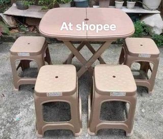 1 folding table with 4 chairs