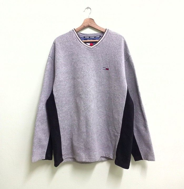 90s Tommy Hilfiger Fleece Sweater Luxury Apparel on Carousell