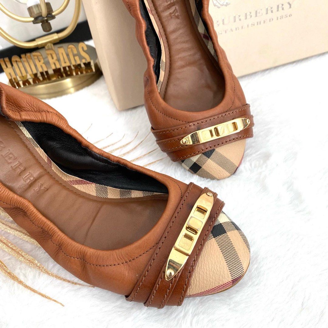 Burberry hot sale canvas flats