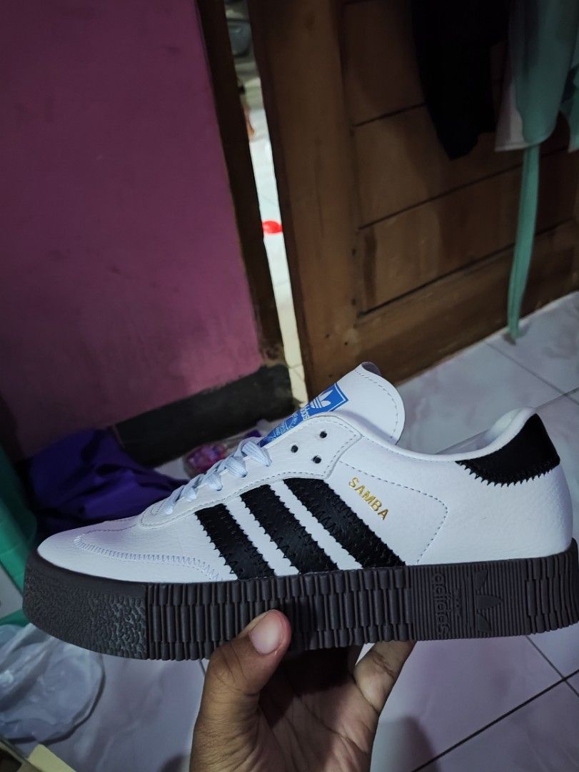 Adidas b3789 deals