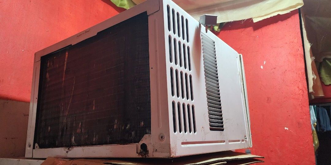 Aircon American Home 2HP, TV & Home Appliances, Air Conditioning and