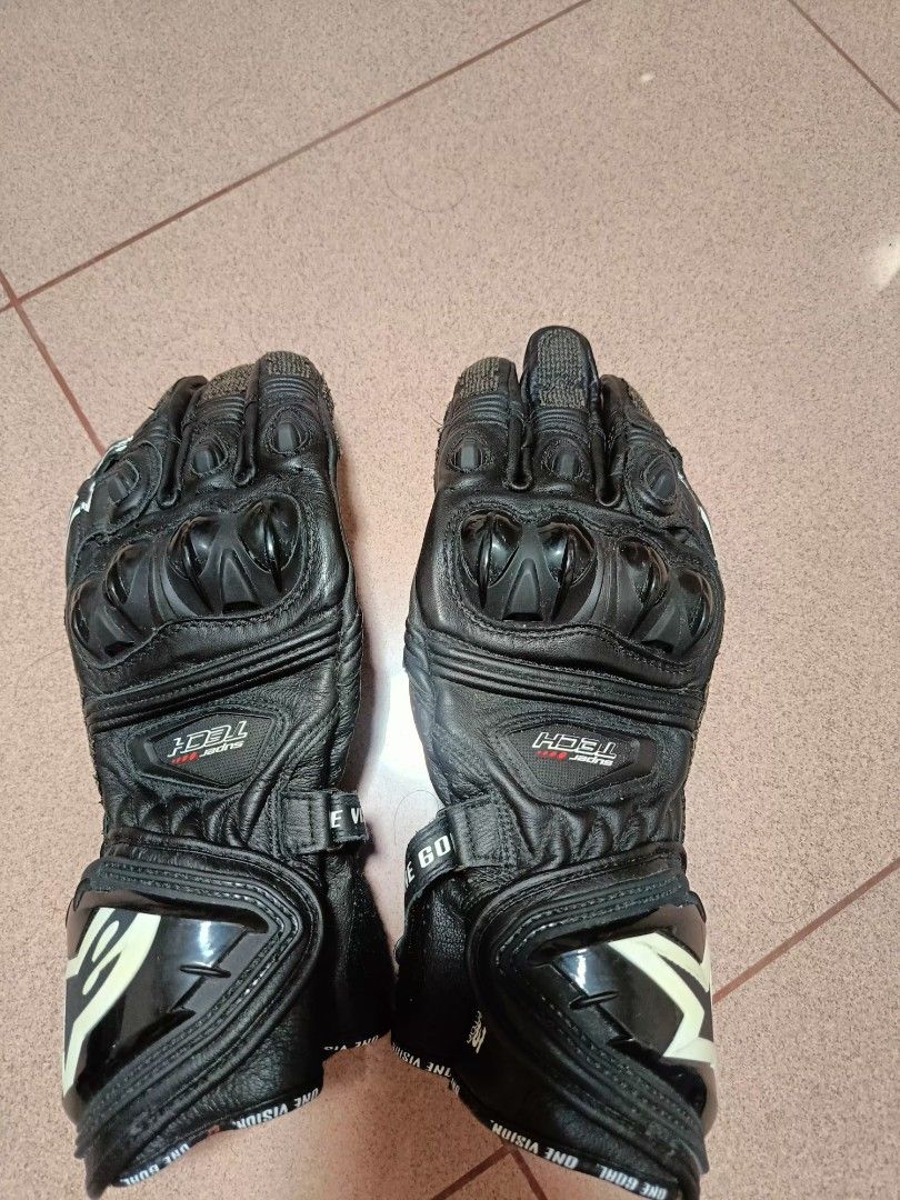 Alpine racing shop gloves