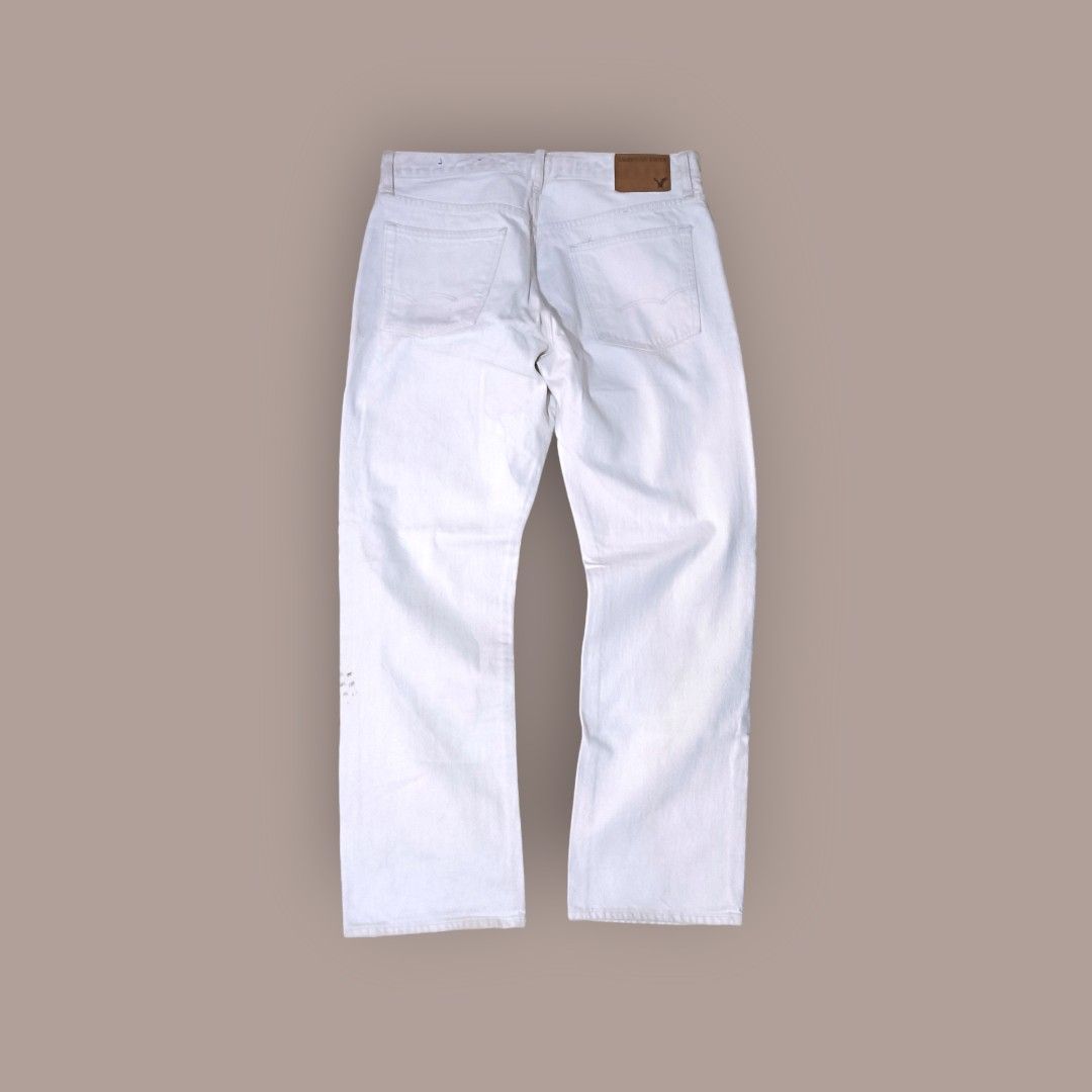 AMERICAN EAGLE WHITE STRAIGHT CUT DENIM PANTS (Category: Jeans) located in San Mateo. Submitted by r4wpcks (Listing ID 1282747844, Image 2). Description: WAIST: 36 inches LENGTH: 41 inches LEG HOLE: 9 inches ISSUE: Needs wash.