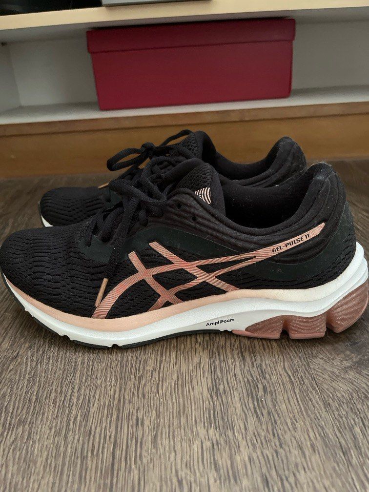 Gel pulse outlet 1 asics