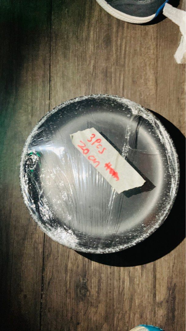 Assorted Plates (Category: Other Kitchenware & Tableware) located in Singapore. Submitted by lefteer (Listing ID 1282707968, Image 1). Description: UNUSED AND ASSORTED PLATES FROM RESTAURANT! LARGE PLATES!! $1 $1 $1.