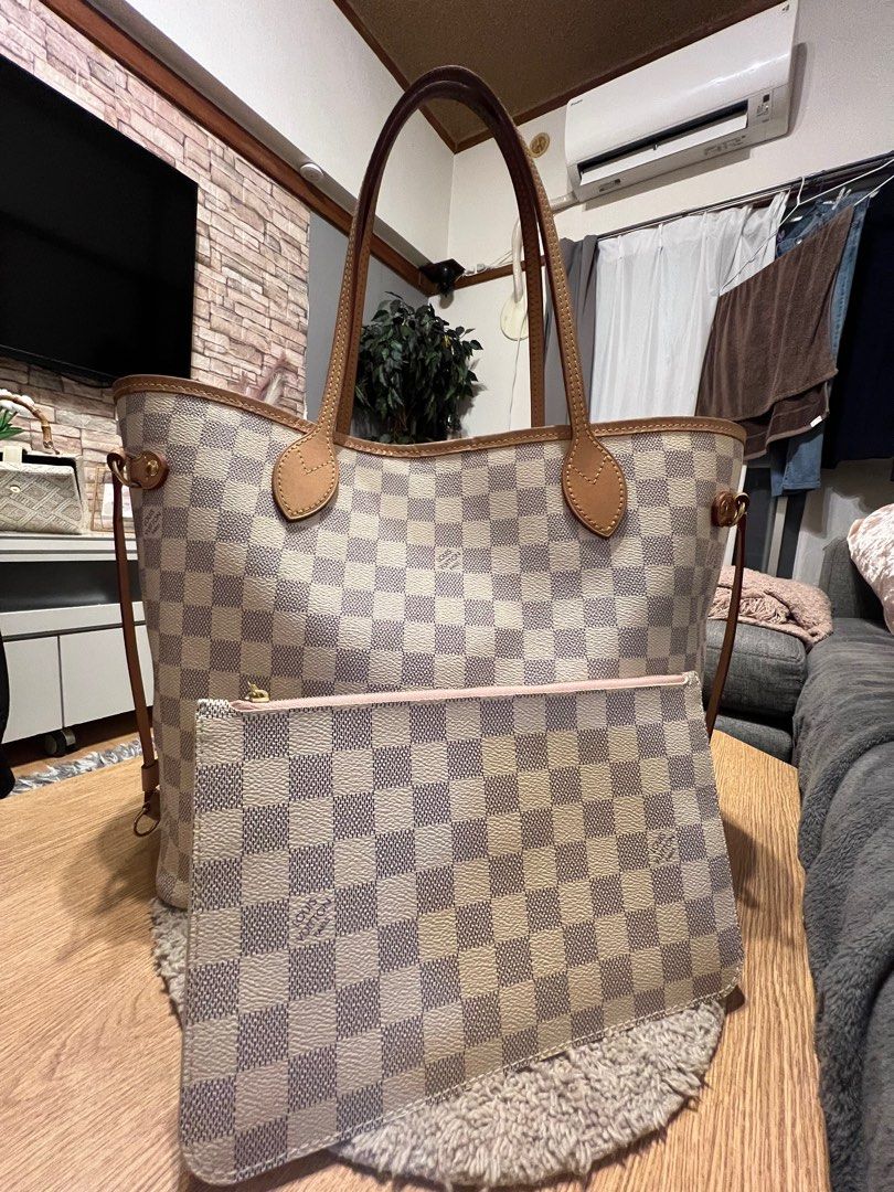 AUTHENTIC LV NEVERFULL (Category: Luxury Bags & Wallets) located in Angeles City. Submitted by vtgbelle (Listing ID 1282783197, Image 1). Description: Like New Neverfull Pink With Dust bag & Box Size : MM FROM JAPAN.
