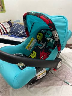 (Category: ) located in . Submitted by messyy.wardrobe_ (Listing ID 1282735064, Image 1). Description: .