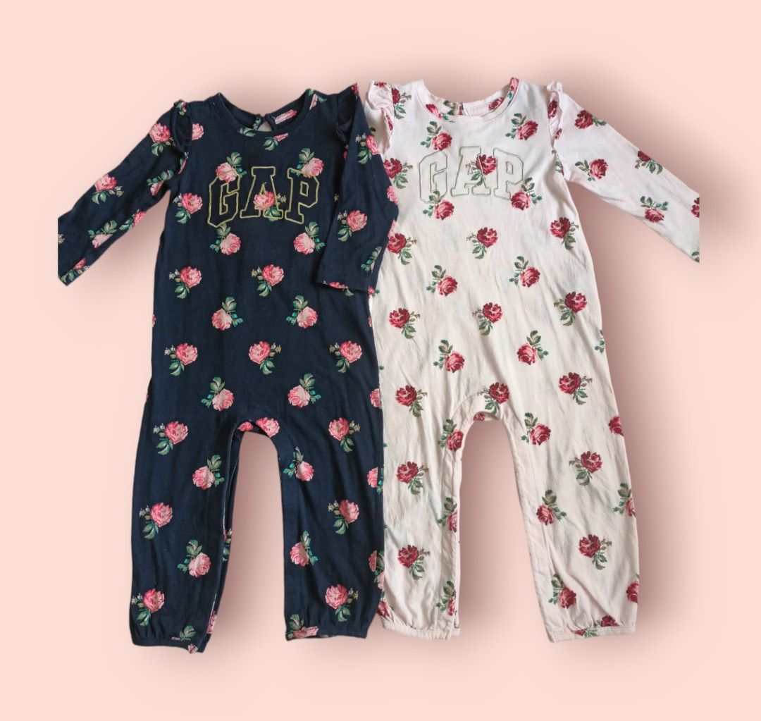 Baby gap sleepsuit on sale