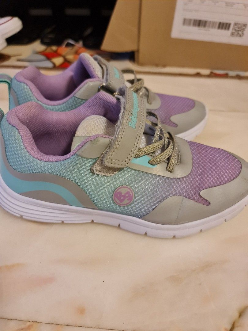 Purple velcro top shoes