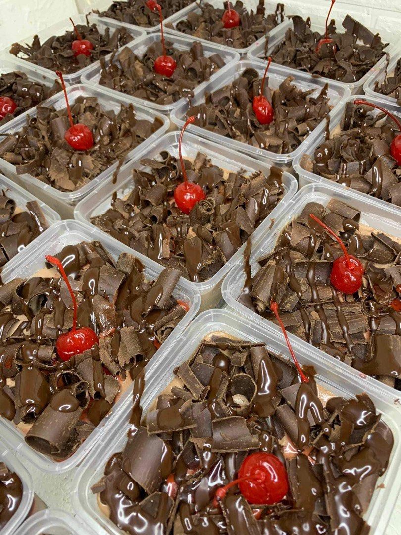 BLACK FOREST CHOCO ICECREAM 2 TUBS (Category: Other Food & Drinks) located in Imus. Submitted by foodhaveit24 (Listing ID 1282804503, Image 2). Description: 🍒 BLACK FOREST CHOCO ICECREAM 🍒 ANOTHER FLAVOR NA PWEDE MONG I MIX & MATCH SA ATING MGA DESSERTS 🥰 KAYA ANO PANG HINIHINTAY MO , TIKMAN MO NA BES ❤️ AVAILABLE NA SA STORE YAN.
