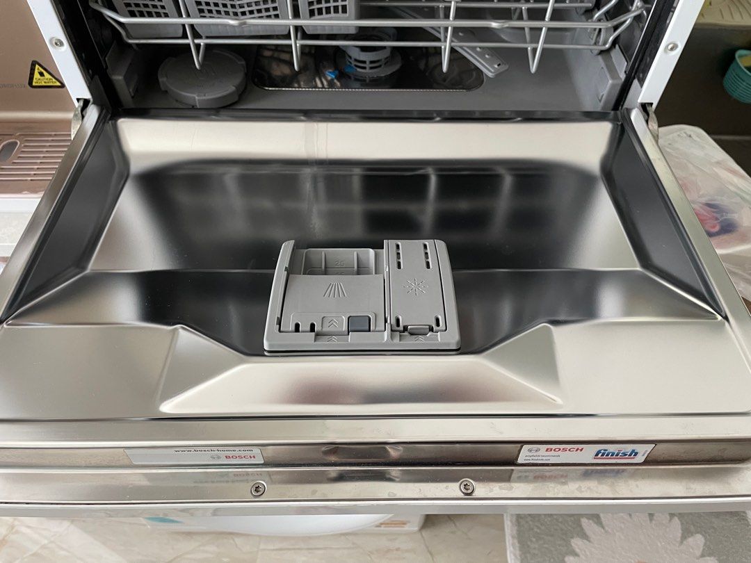 Bosch table top dishwasher SKS62E32EU, TV & Home Appliances, Kitchen