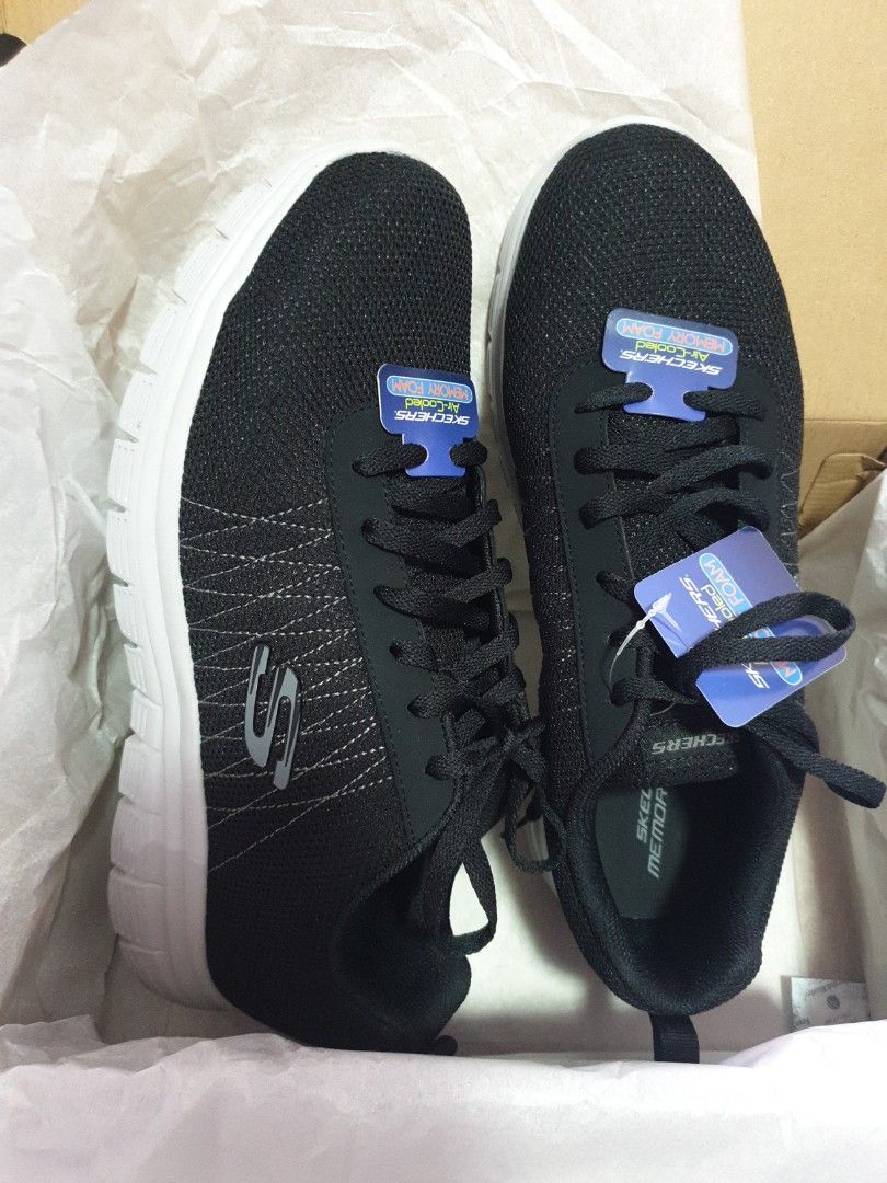 Brandnew Skechers Men