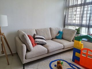 (Category: ) located in . Submitted by thoavox (Listing ID 1282784992, Image 1). Description: .