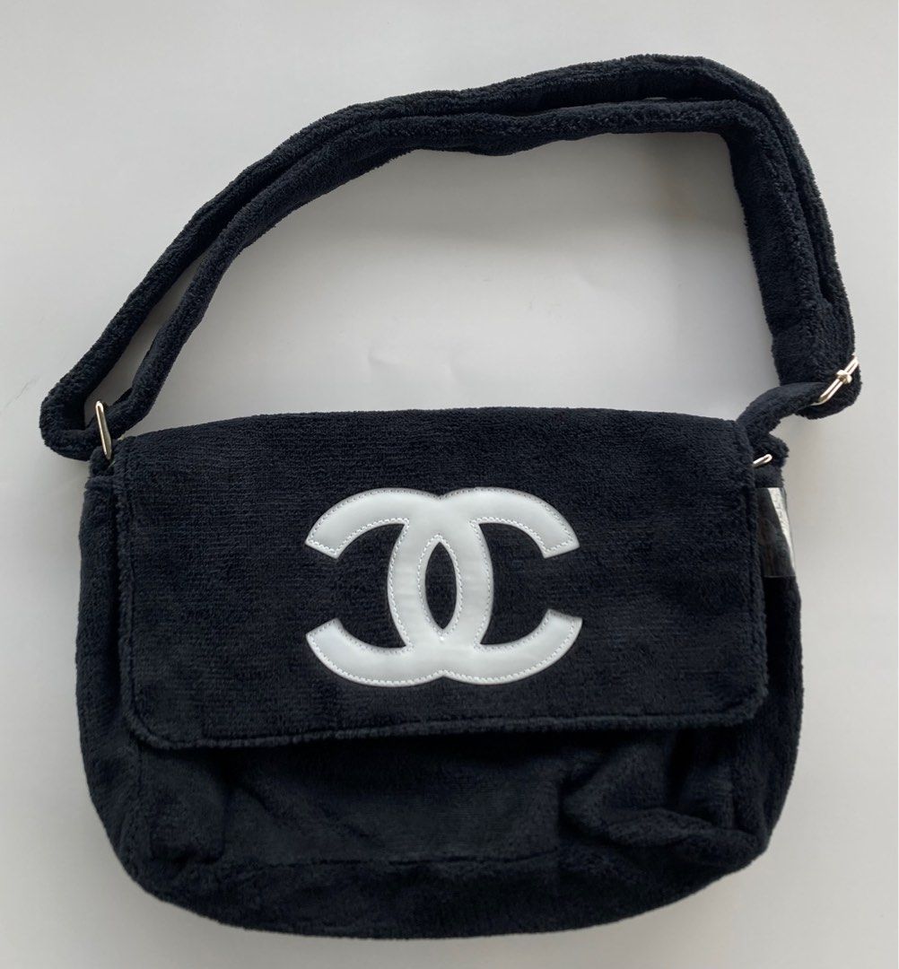 Chanel fur sling bag hotsell