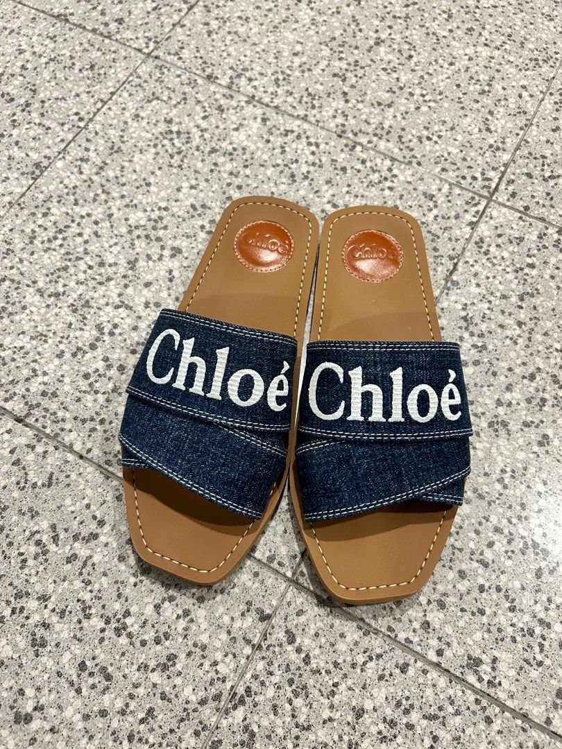 Chloe best sale flat sandals