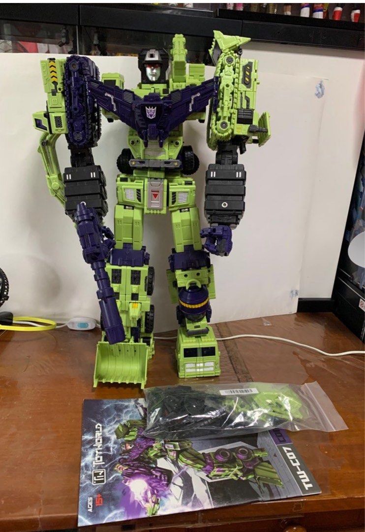 CLEARANCE SALE OFFER Third Party Transformers G1 Masterpiece MP Toyworld Constructor TW C07 not Devastator Constructions