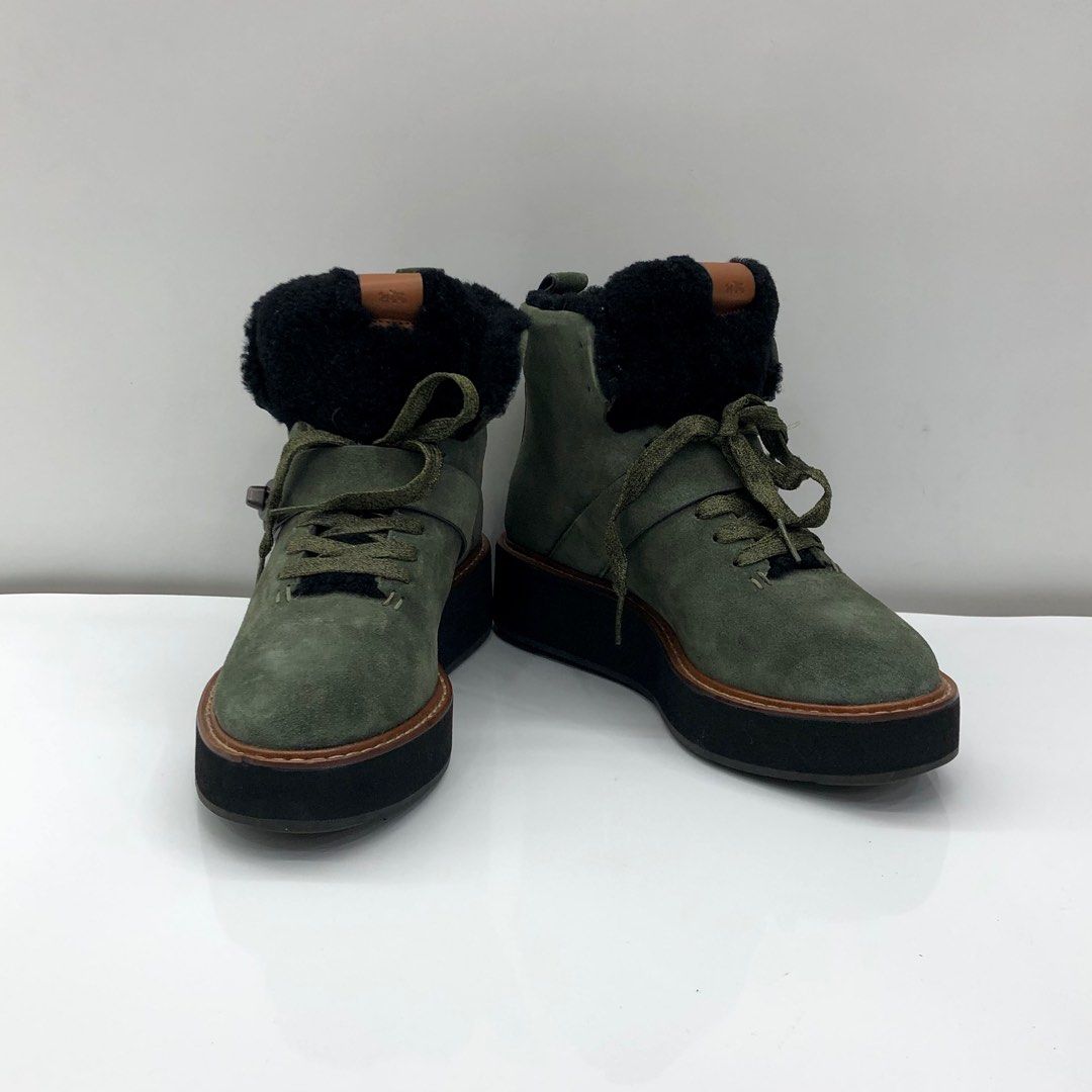 Coach urban hikers shop