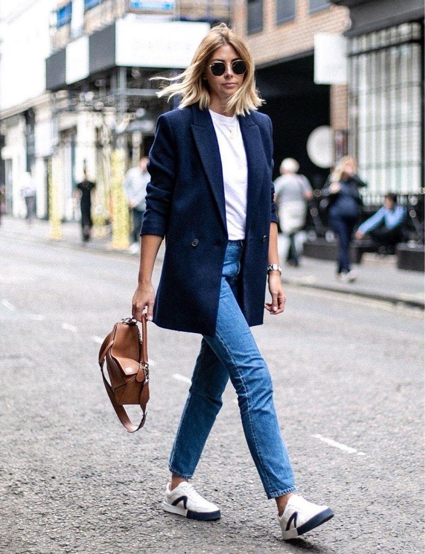 The row sale navy blazer