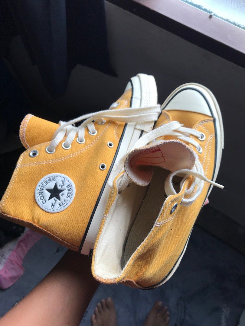 All star hot sale amarelo tumblr