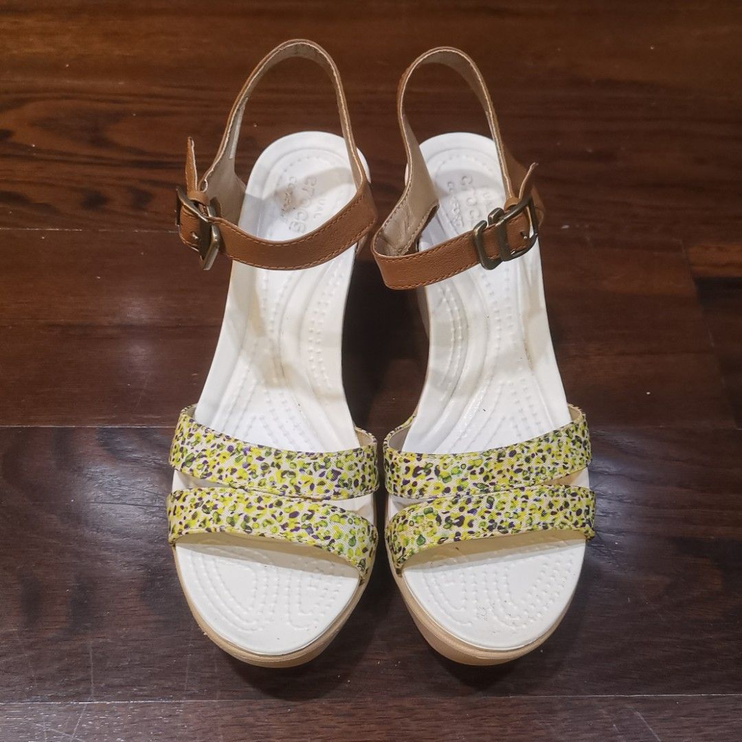 Crocs dual comfort wedge top