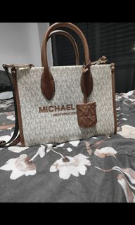 (Category: ) located in . Submitted by ms_murray (Listing ID 1282815175, Image 1). Description: .