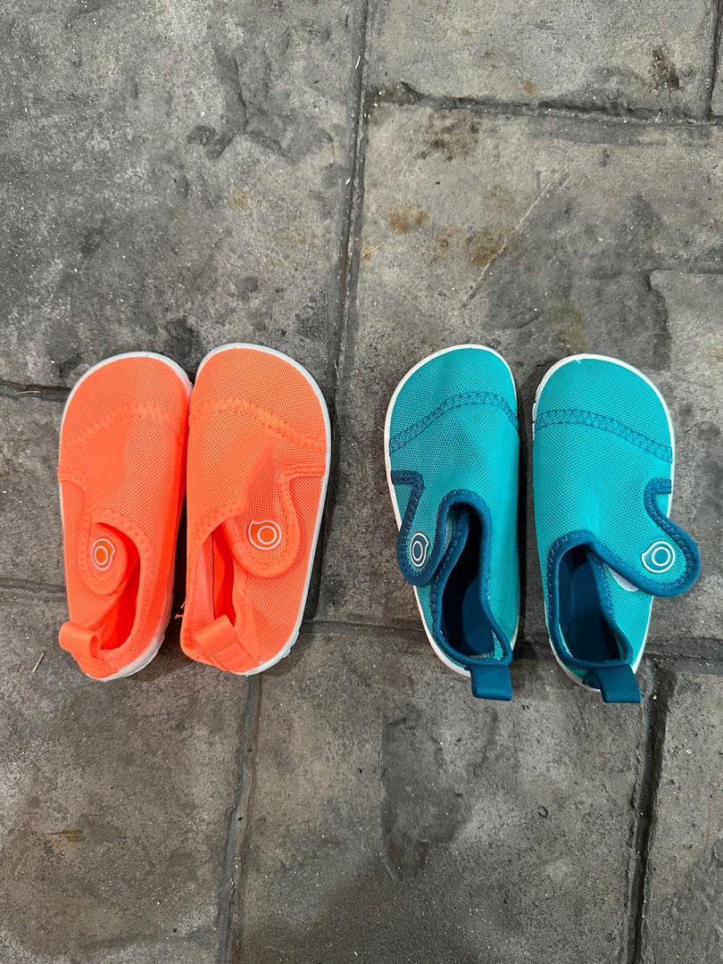 Decathlon aqua shoes best sale 1