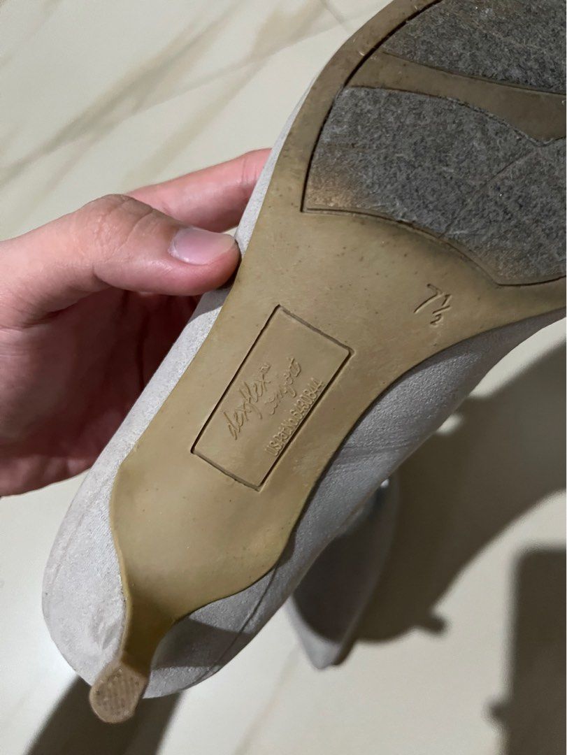 Dexflex comfort shoes Women s Fashion Footwear Heels on Carousell