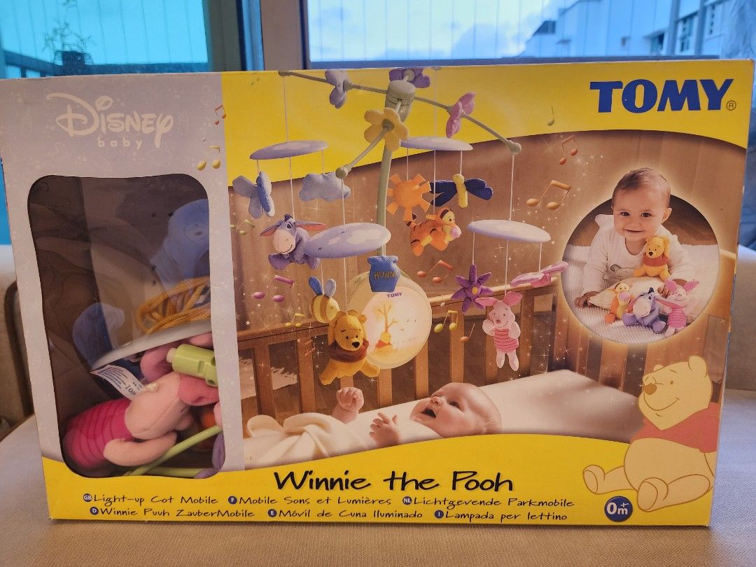 Tomy winnie the pooh light up cot mobile new arrivals
