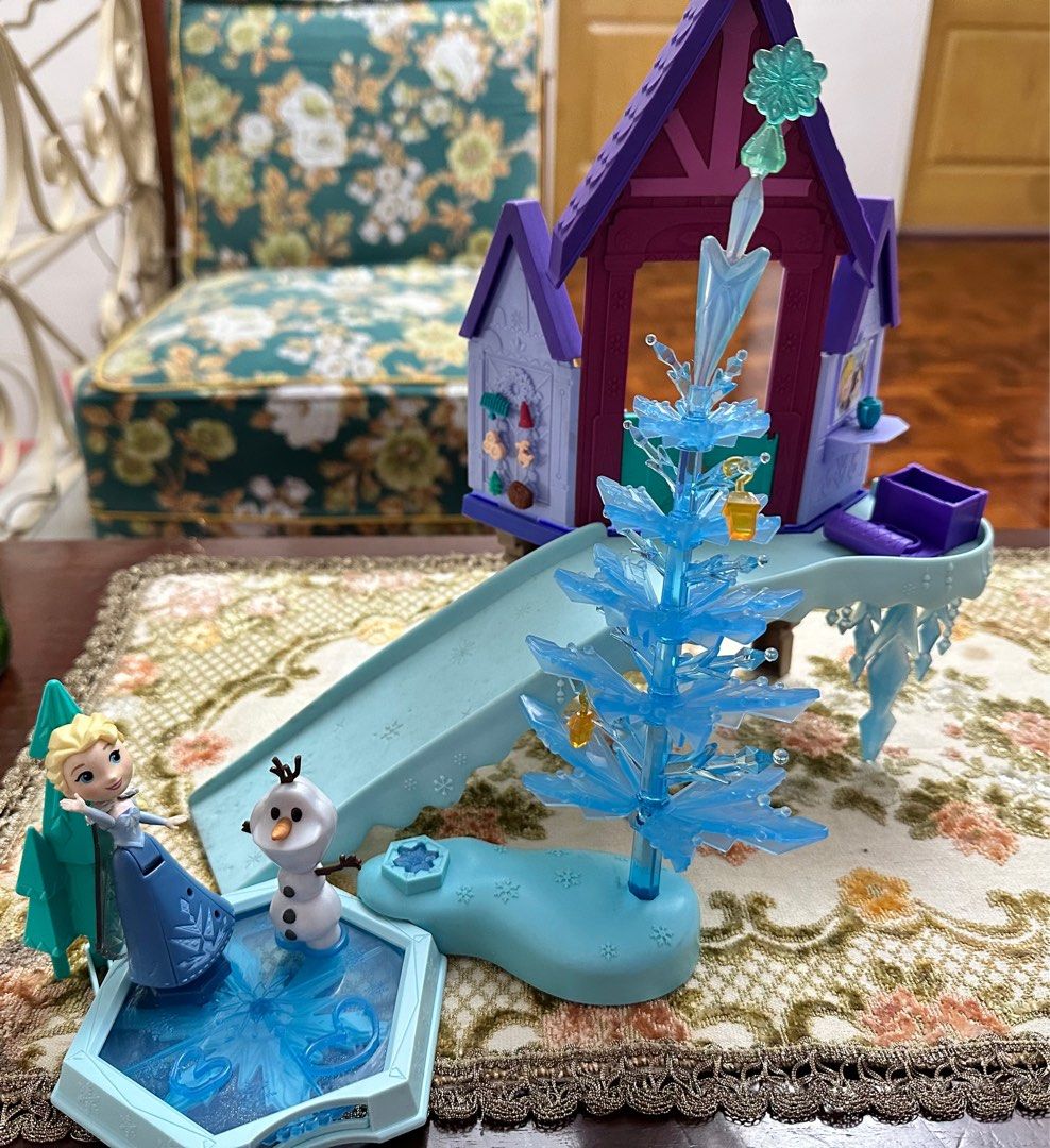Disney frozen sale arendelle's festive celebration