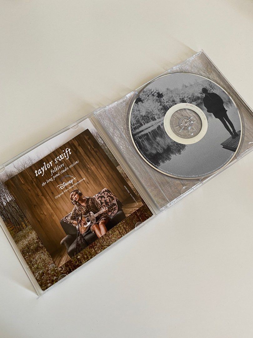 Evermore by Taylor Swift (Category: CDs & DVDs) located in Imus. Submitted by knjzpr (Listing ID 1282646096, Image 3). Description: Evermore by Taylor Swift ₱800 Almost brand new (Naka display lang sa bookshelf ko) Buy this with Evermore, and I’ll give it for ₱1,500 for both albums (Check the other listing) Meetup places: (Upon schedule) Imus, Cavite - Free Vito Cruz, Manila - With Handling Fee España, Manila - With Handling Fee DM ME FOR MORE IN