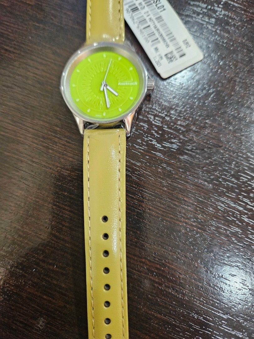 Fastrack FastFit Green Dial Analog Unisex Watch with Day and Date Display -  68012PP13 - YouTube