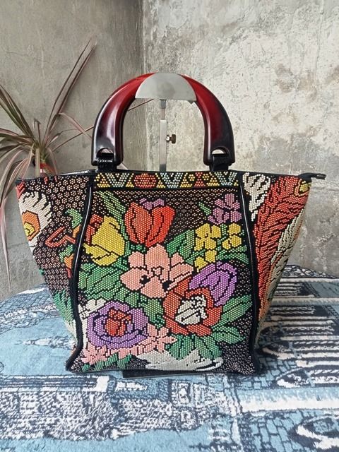 Acrylic handle bag discount