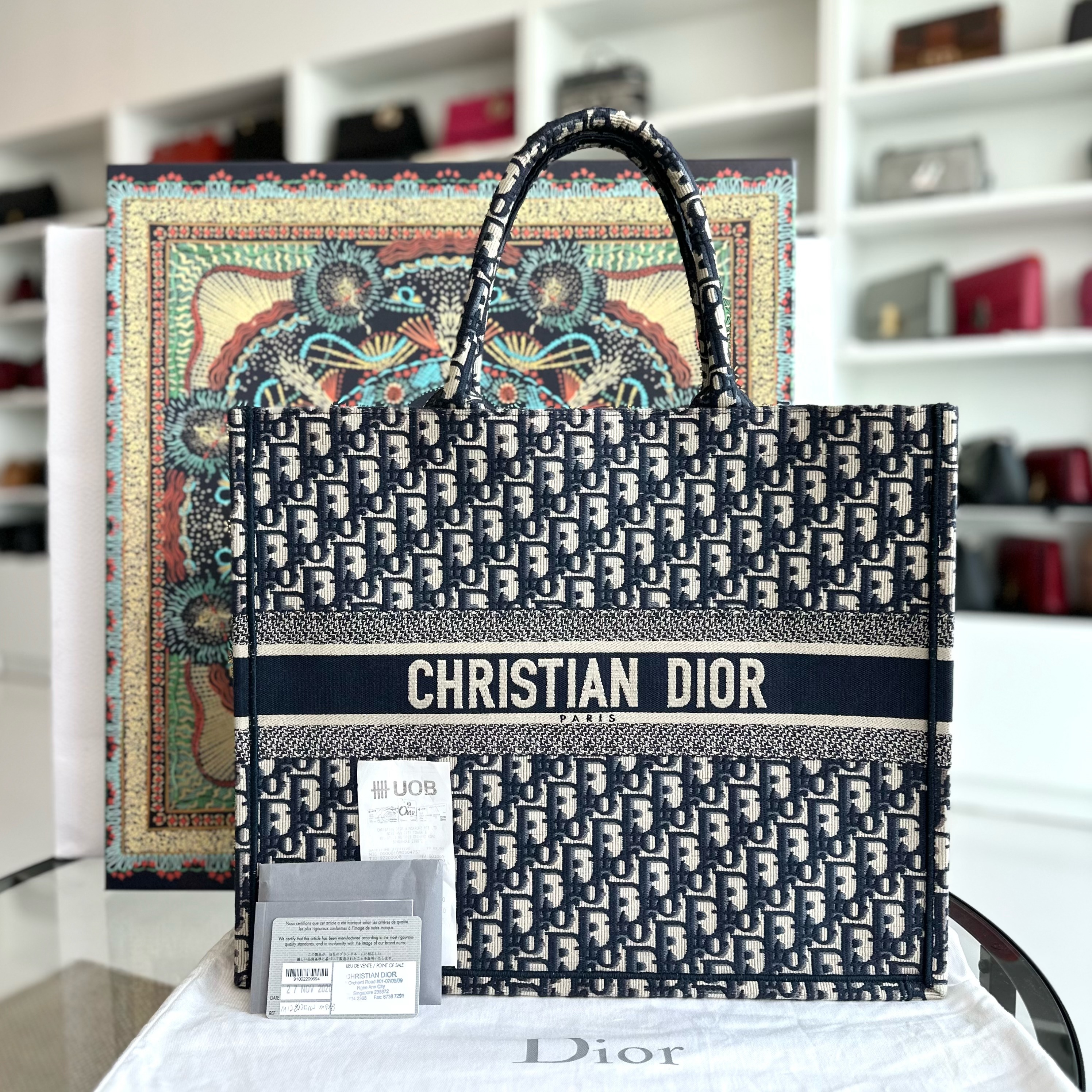 Christian dior book tote discount singapore