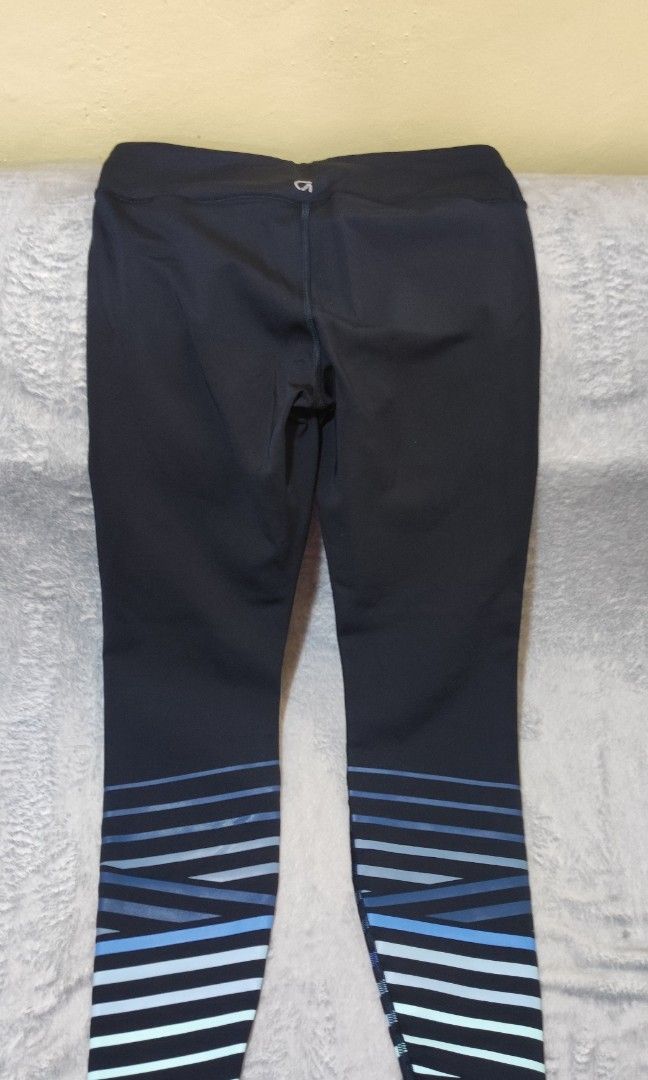 Gap Sports leggings Women s Fashion Activewear on Carousell