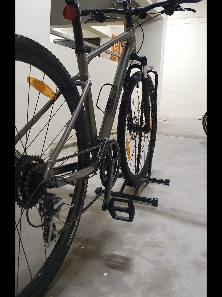GIANT ROAM 3 hybrid Sports Equipment Bicycles Parts Bicycles