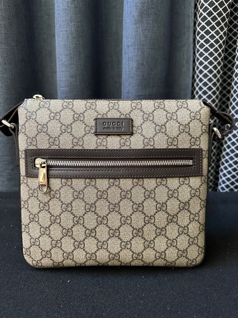 GUCCI SLING BAG