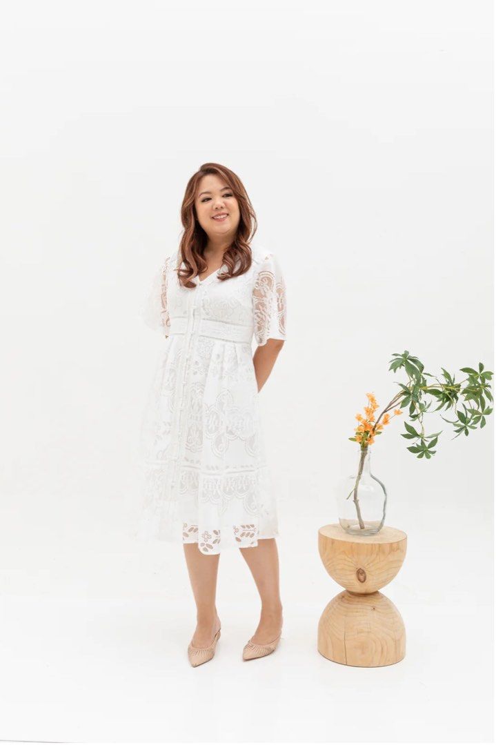 Missguided Premium Lace Maxi Kimono in White