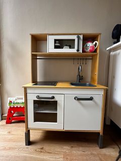 (Category: ) located in . Submitted by mumsbuys (Listing ID 1282667946, Image 1). Description: .