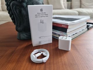 iPhone 11/ 12/ 13/ 14 20w Charger with Type- C to Lightning Cable (White)