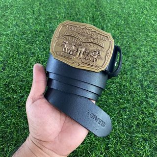 Levis top belt sale