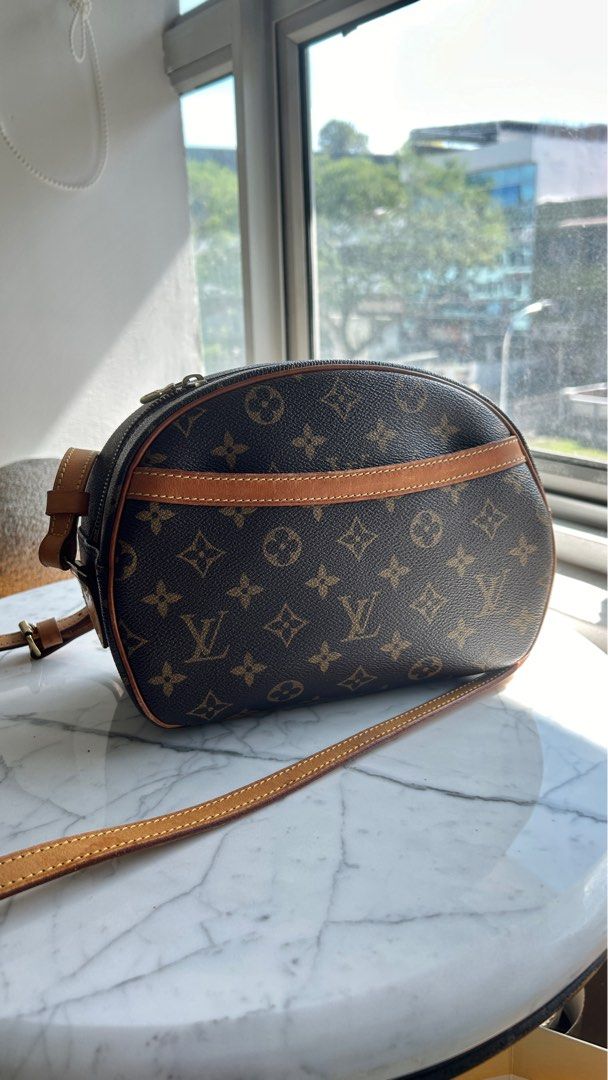 Lv blois sling bag hot sale