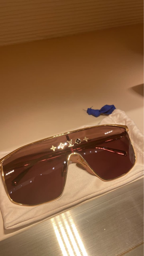 Louis Vuitton V Signature LV Boarding Sunglasses 03 2018