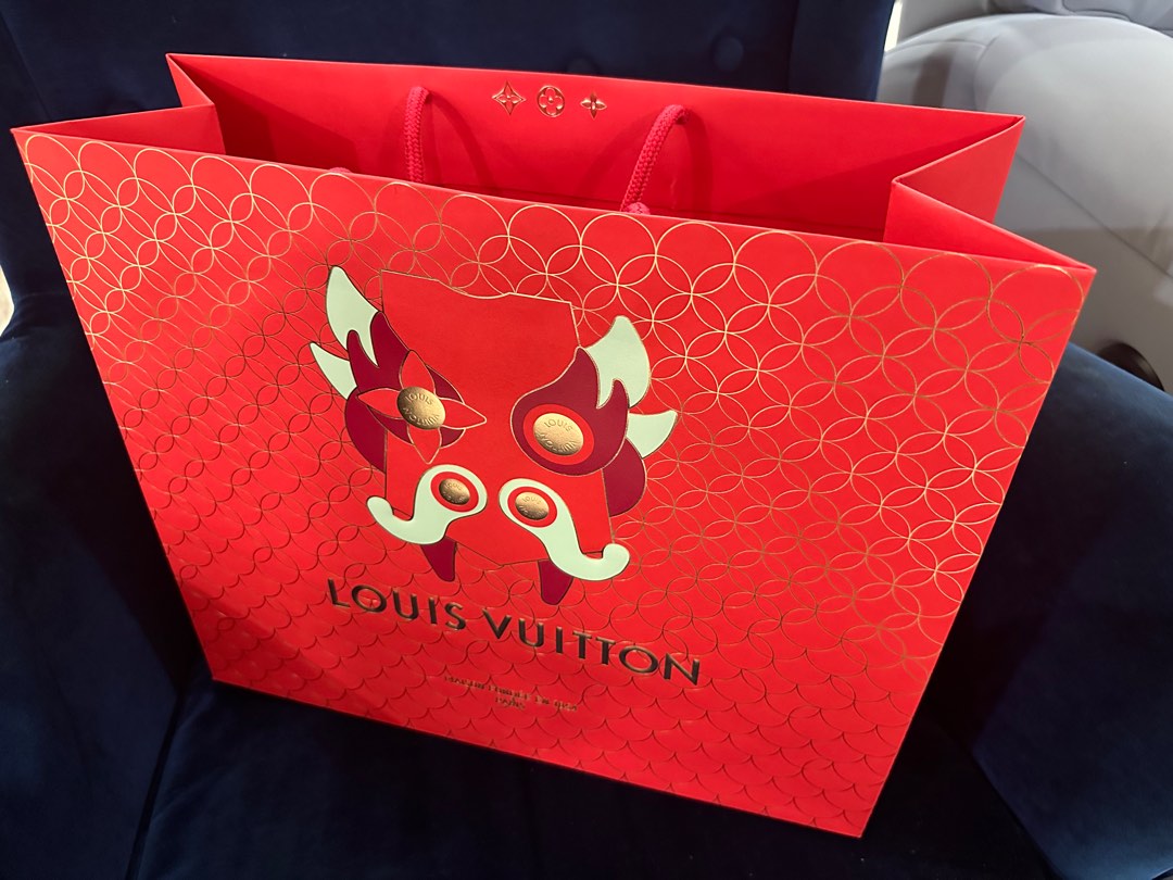 Louis vuitton paper bag hotsell