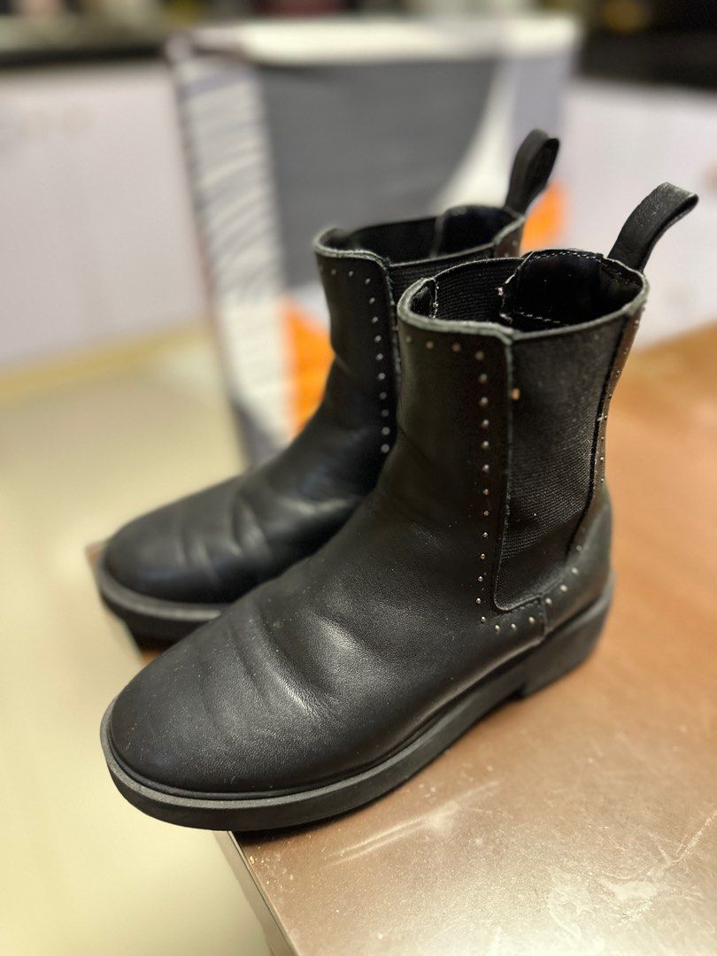 Mango leather boots (Category: Babies & Kids Fashion) located in Angeles City. Submitted by mummof3 (Listing ID 1282637120, Image 3). Description: Used a few times only.. size 29 Reason for selling:need to buy bigger size .